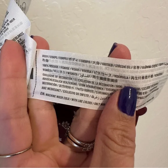 Hollister Burgundy Floral Pull-on Mini Skirt Size XS - Picture 3 of 4